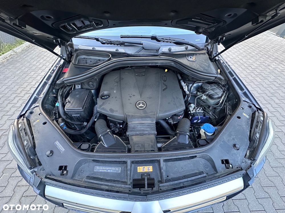 Mercedes-Benz GL - 32