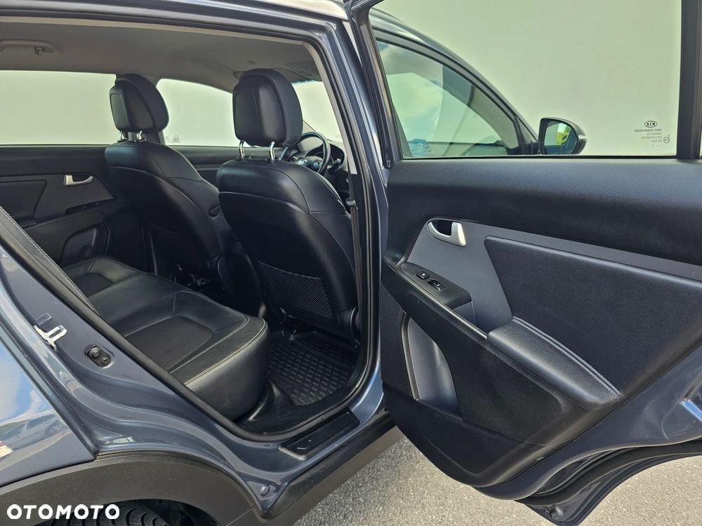 Kia Sportage 2.0 CRDI 4WD Automatik Vision - 11