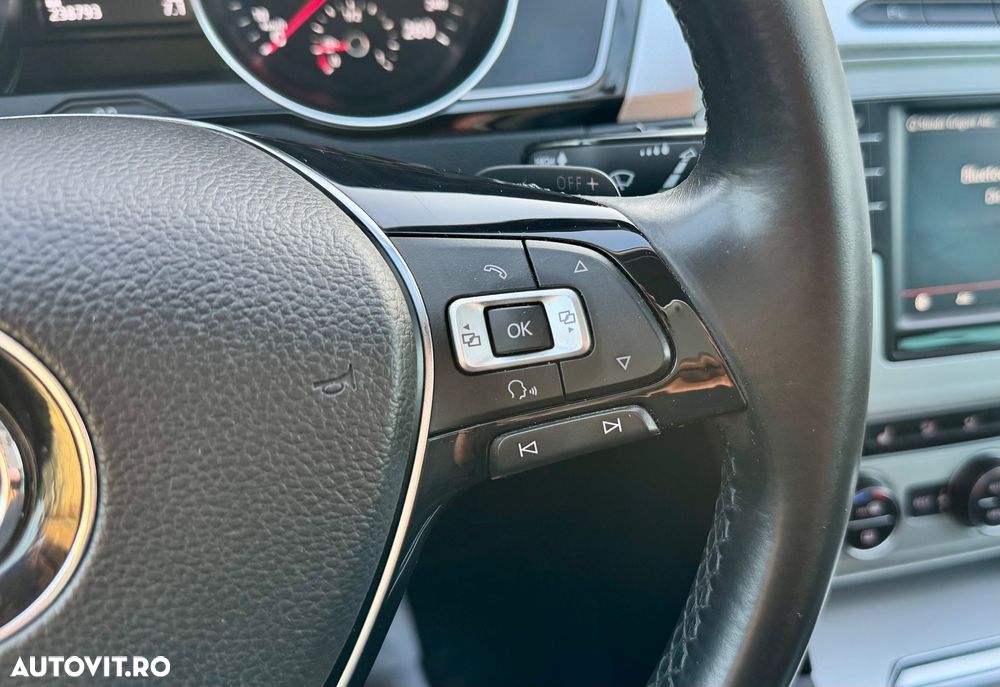 Volkswagen Passat 2.0 TDI DSG Comfortline - 20