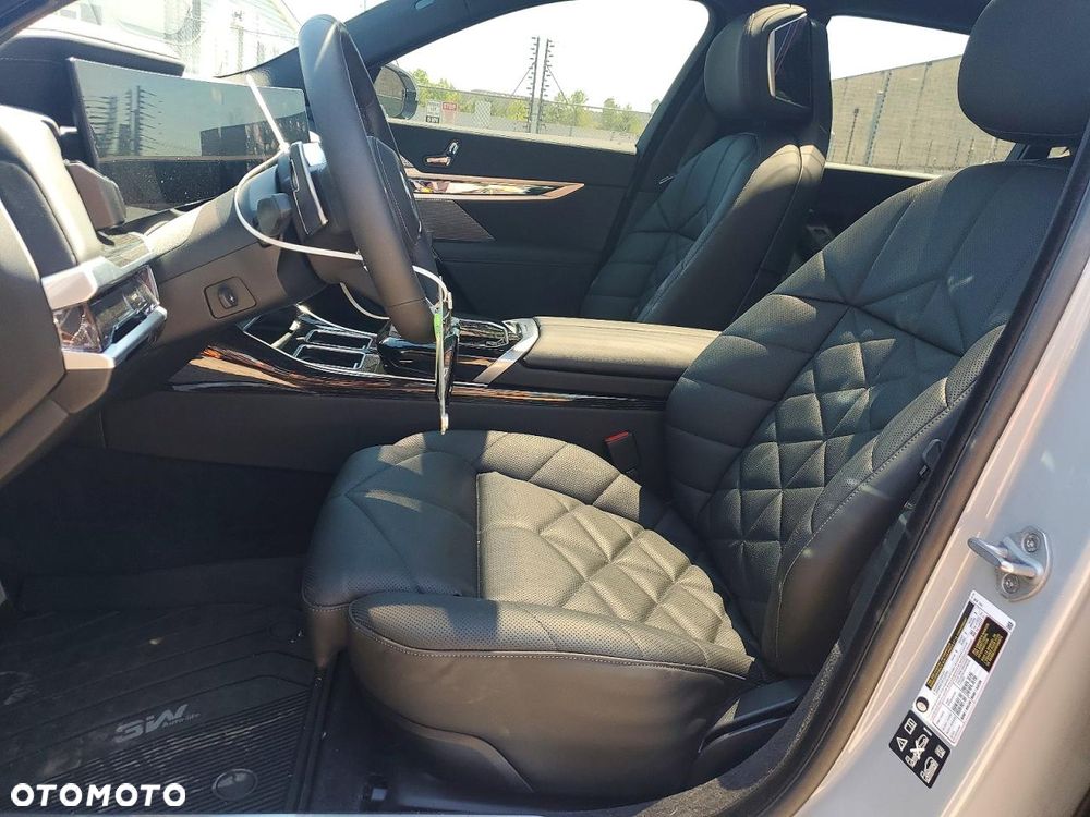 BMW Seria 7 740Li xDrive - 8