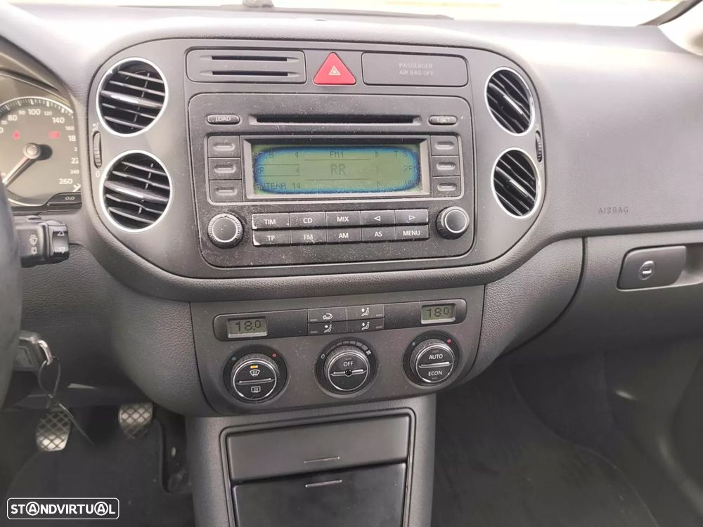 VW Golf Plus 2.0 TDi Confortline - 19