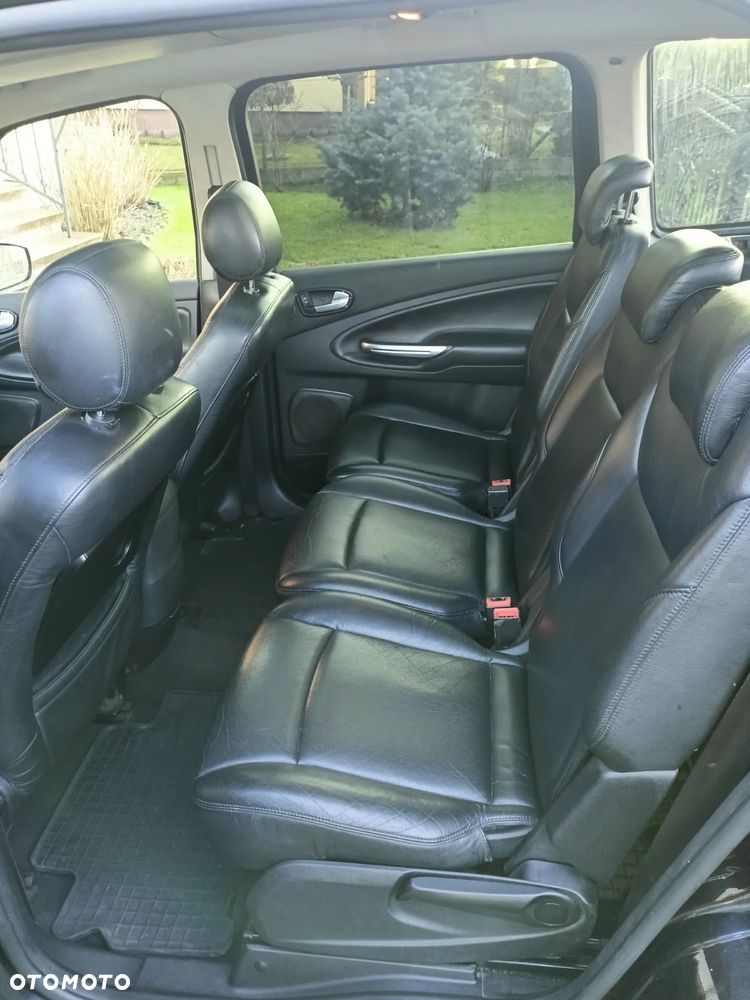 Ford Galaxy 2.0 TDCi Platinium X (Ghia) - 17