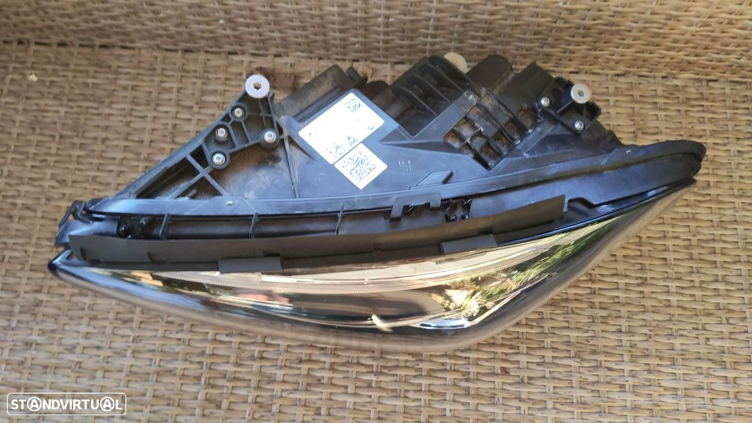 farol esquerdo full Led performance Mercedes classe B w247 - 6