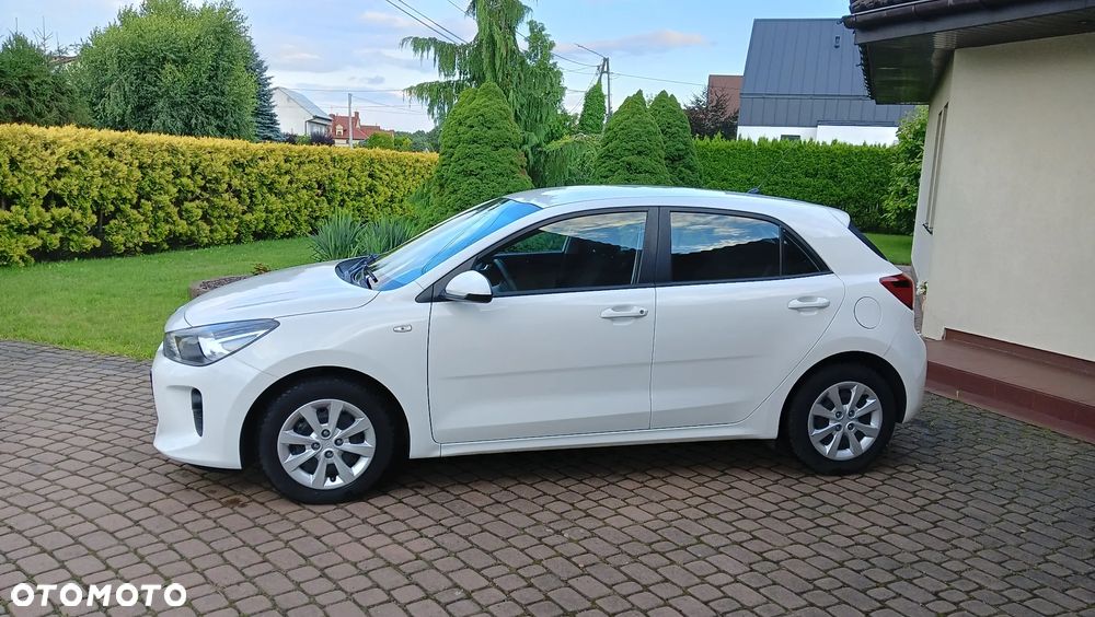 Kia Rio 1.2 Edition 7 - 4
