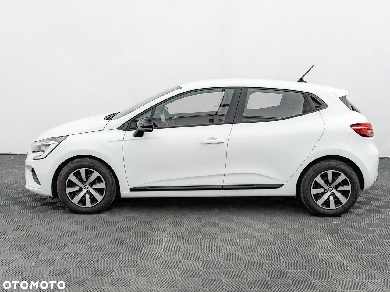 Renault Clio 1.0 TCe Equilibre - 10