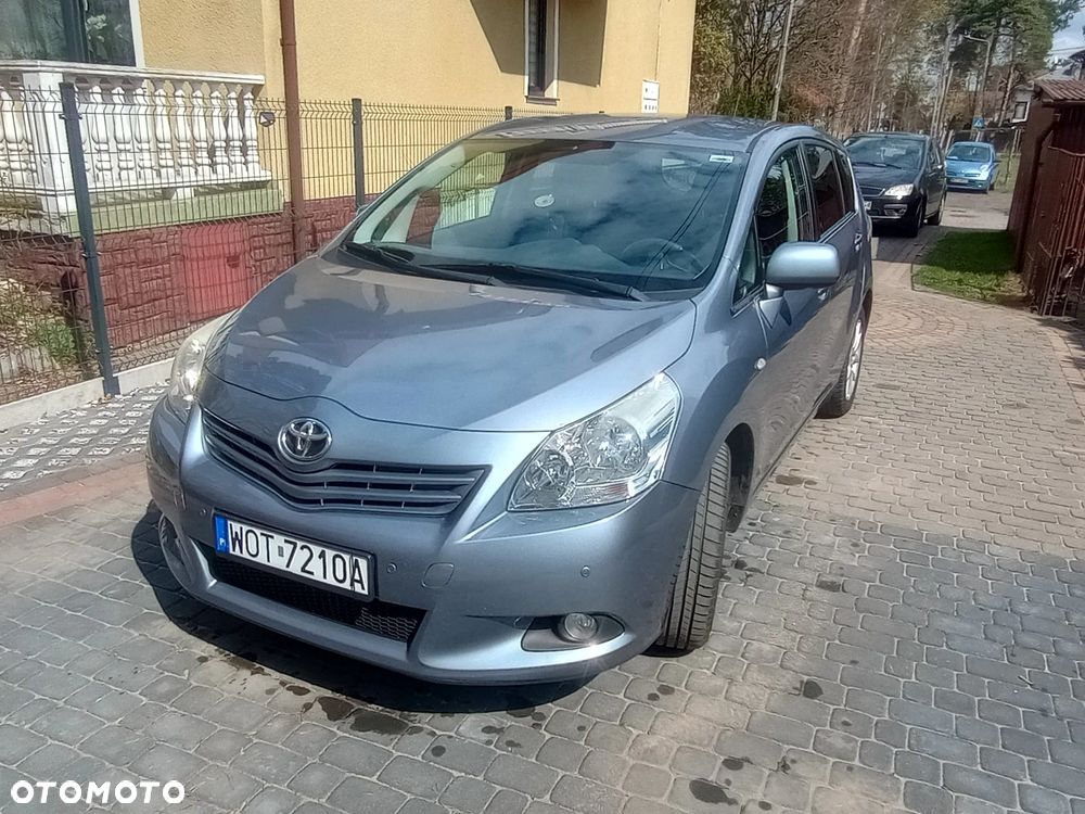 Toyota Verso 1.8 Travel - 1