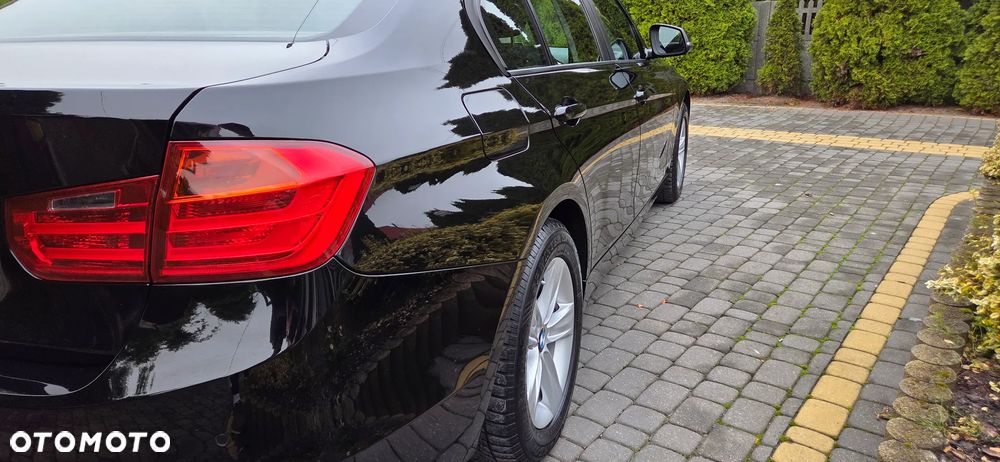 BMW Seria 3 316i Modern Line - 17