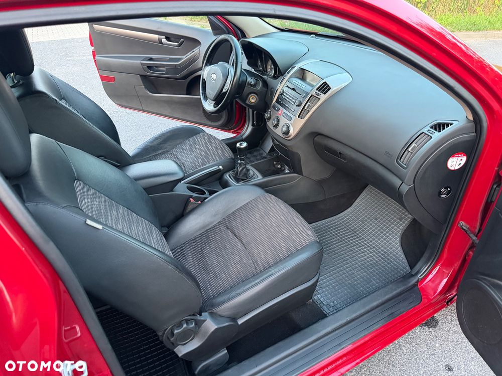 Kia Ceed 1.4 Comfort - 11