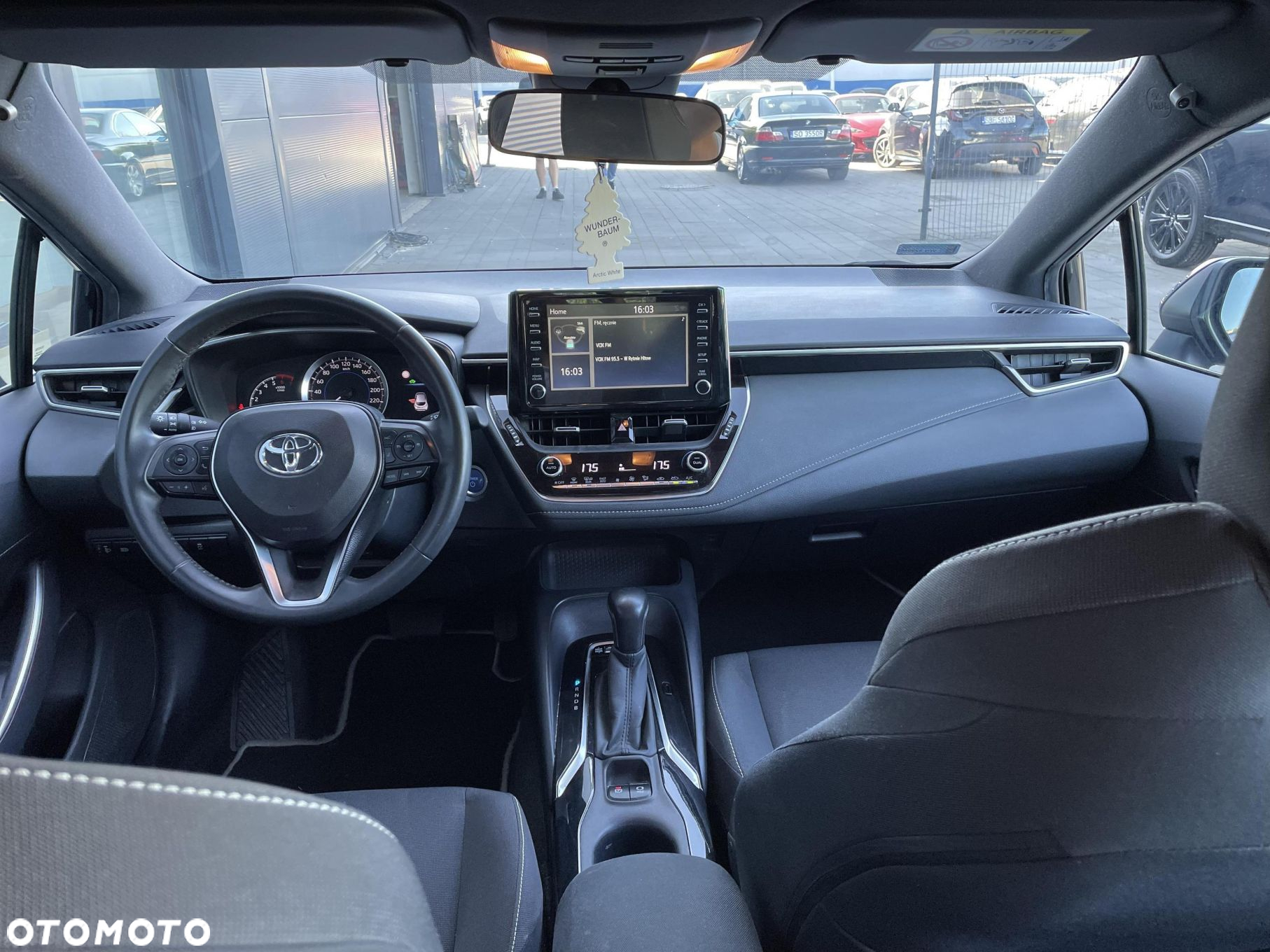 Toyota Corolla - 19