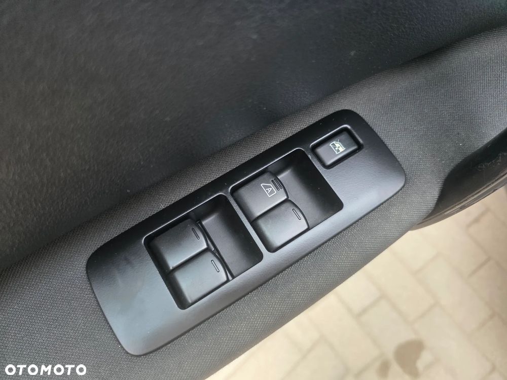 Nissan Qashqai+2 2.0 Visia - 37