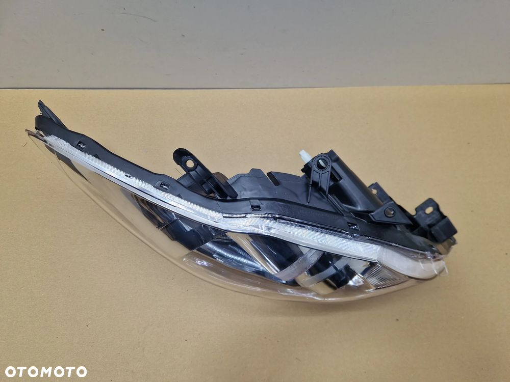 TOYOTA AURIS E15 10- LAMPA PRZÓD PRZEDNIA PRAWA NOWA - 6