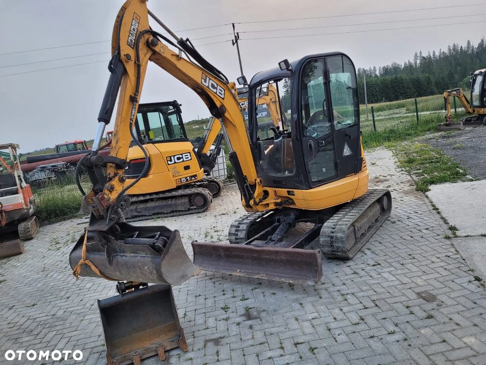 JCB 8030 - 3