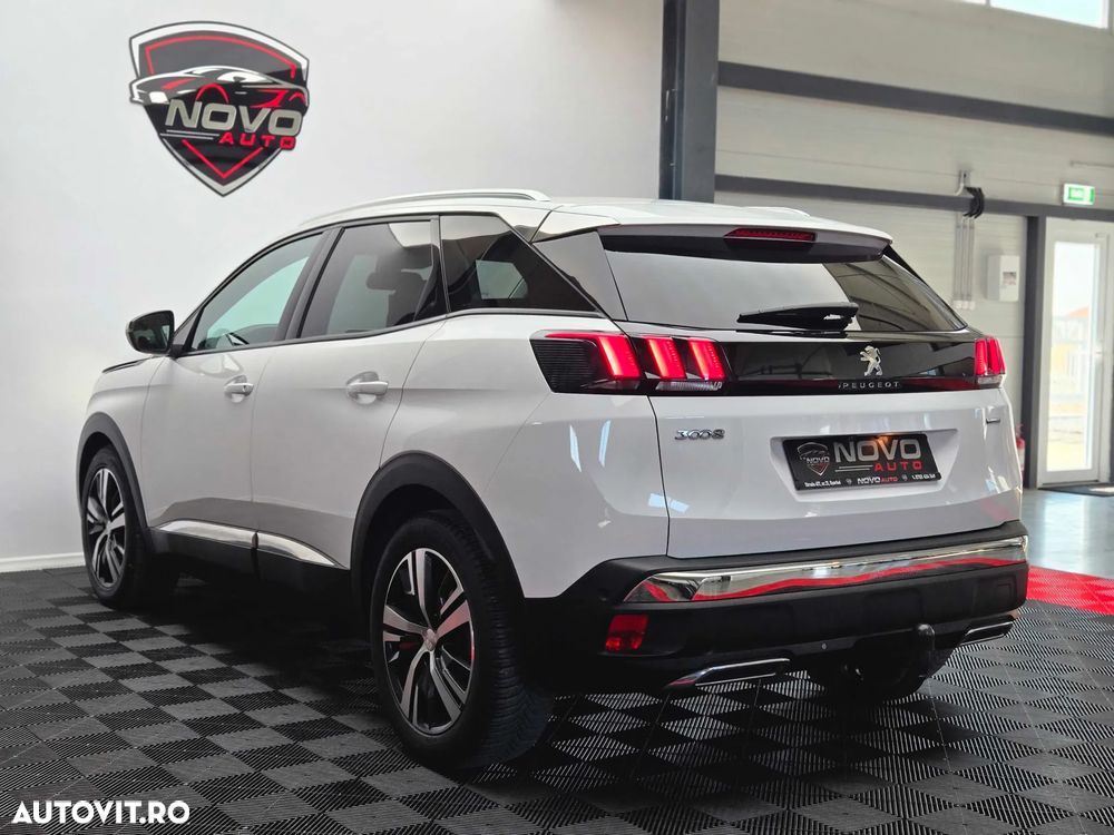 Peugeot 3008 1.2 PureTech Turbo S&S EAT6 Allure - 4