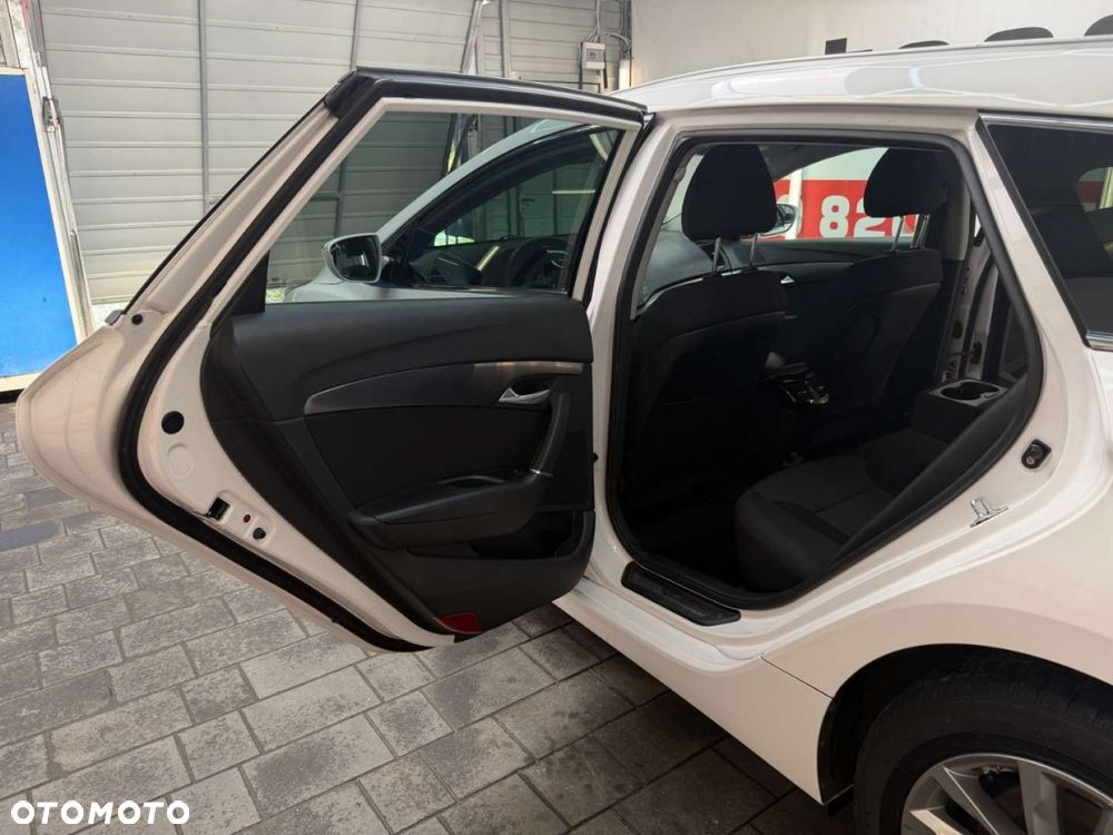 Hyundai i40 Kombi blue 1.7 CRDi Premium - 28
