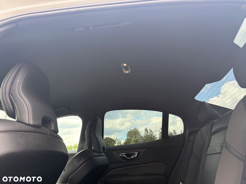 Volvo S60 B4 B R-Design - 20