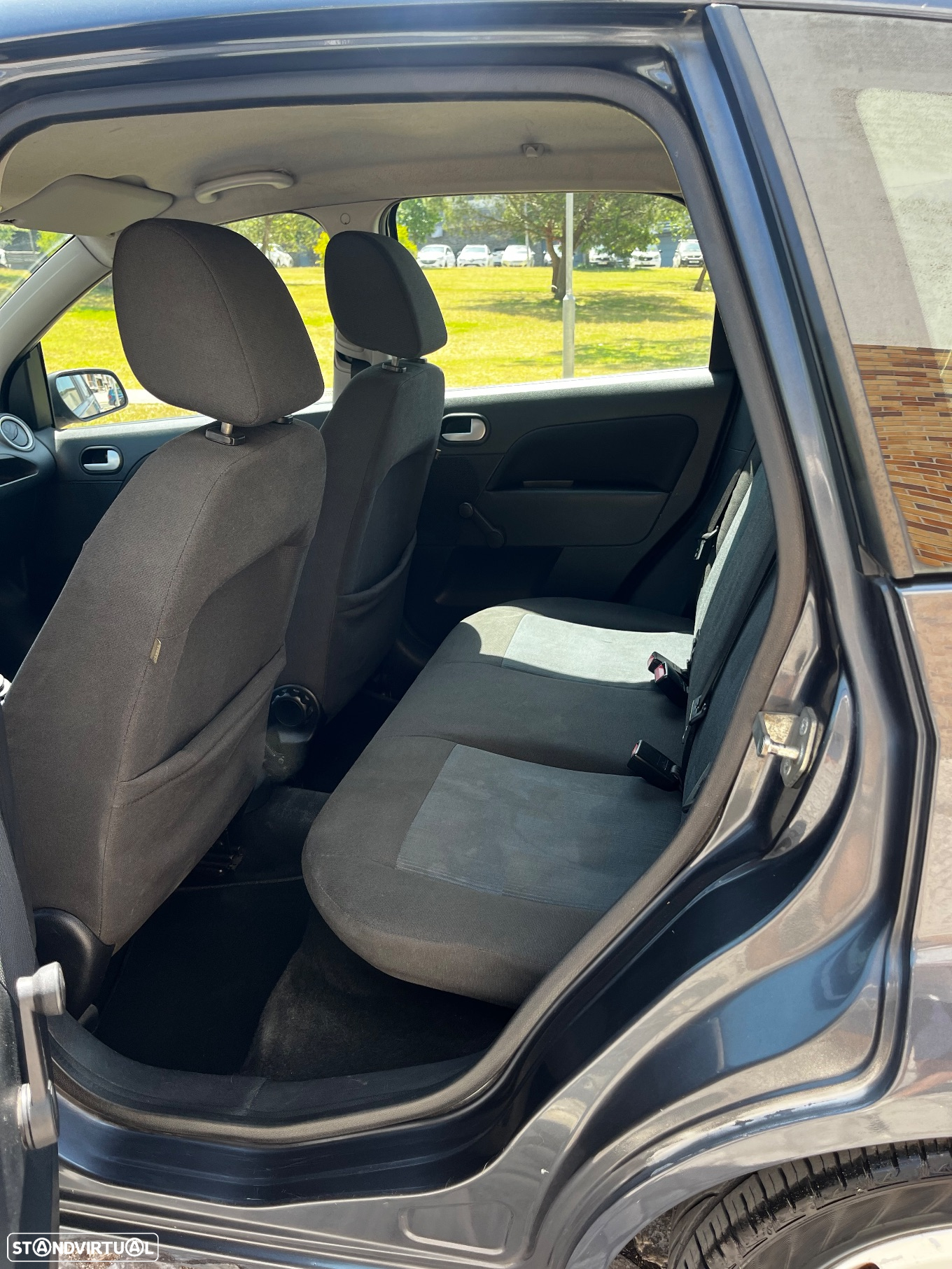 Ford Fiesta 1.25 Connection - 8