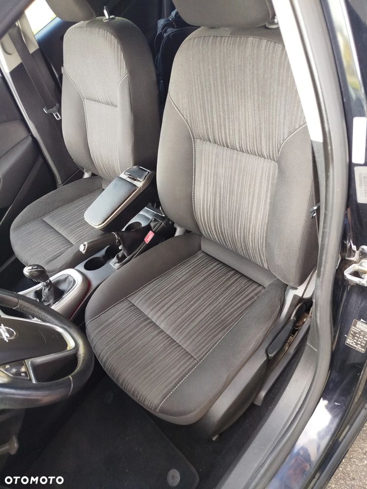 Opel Astra - 8