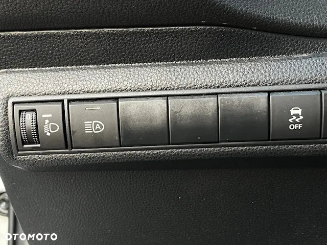 Toyota Corolla 1.8 Hybrid Comfort - 38