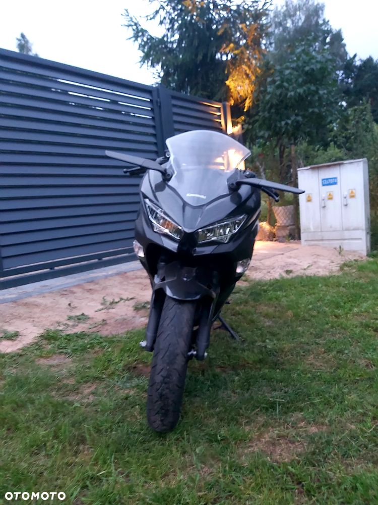 Kawasaki Ninja 400 - 7