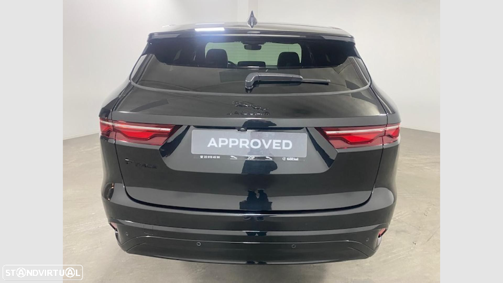 Jaguar F-Pace 2.0 P400e AWD R-Dynamic S - 3