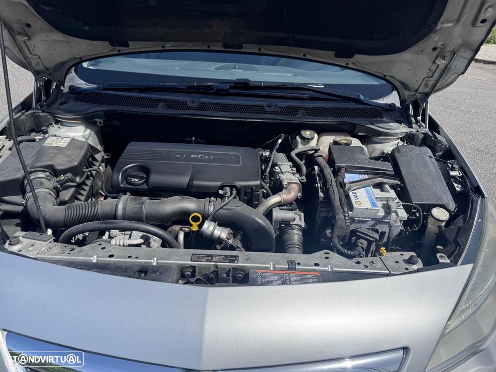 Opel Astra 1.7 CDTI Cosmo - 25