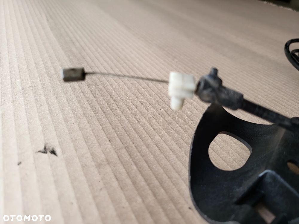 Linka otwierania maski Citroen C4 Picasso II - 3