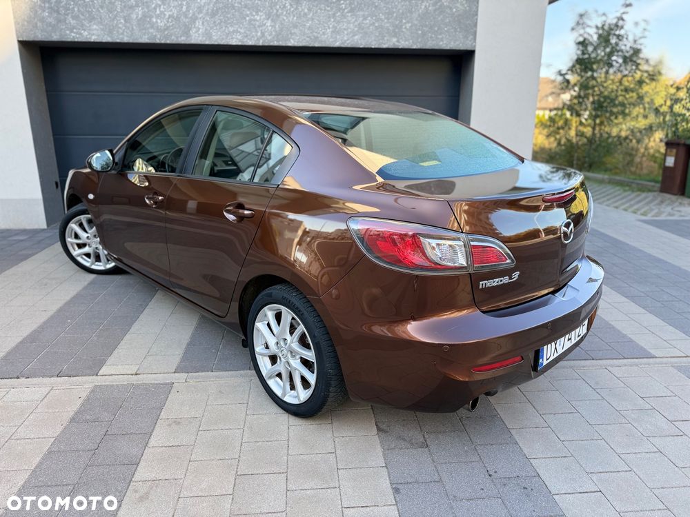 Mazda 3 - 25