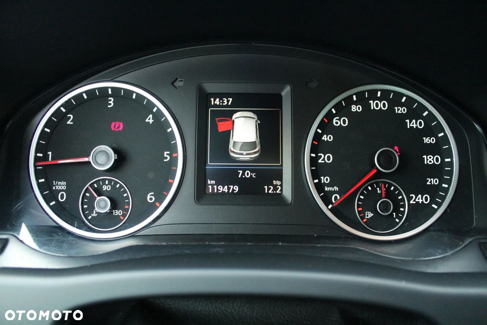 Volkswagen Tiguan 2.0 TDI DPF BlueMotion Technology Sport & Style - 18