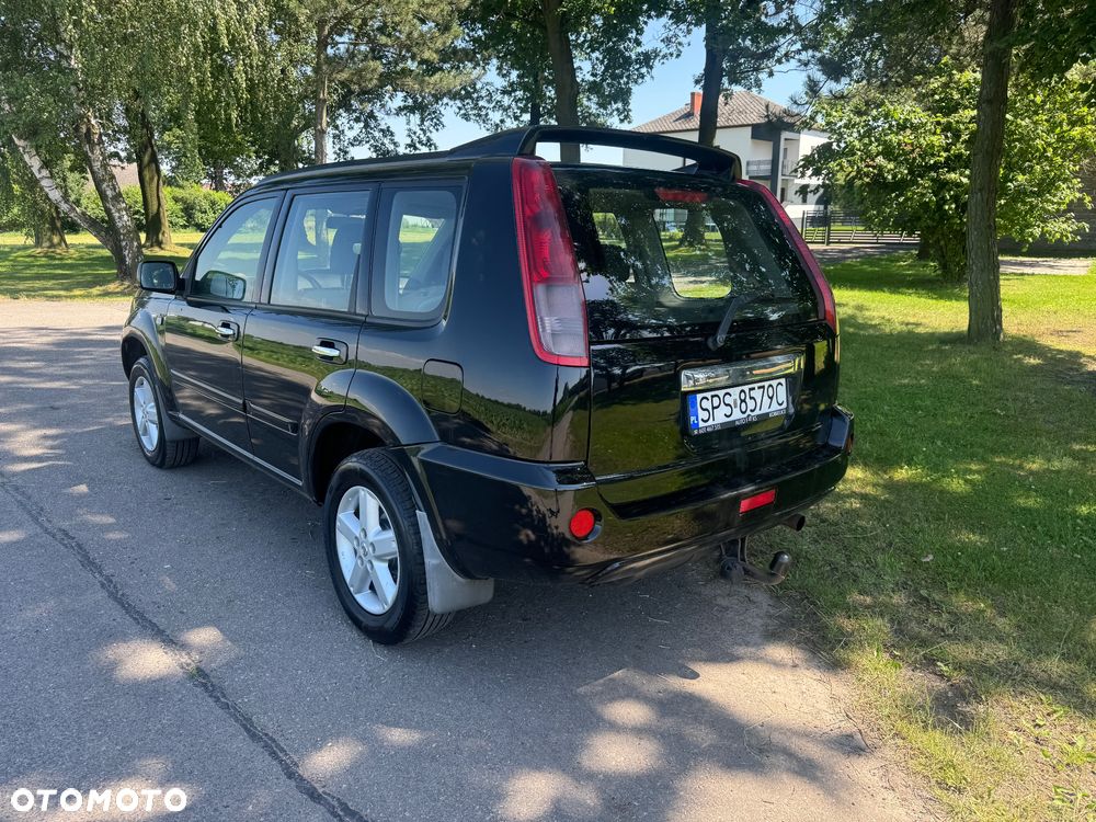 Nissan X-Trail 2.2 dCi 4x4 Sport - 7