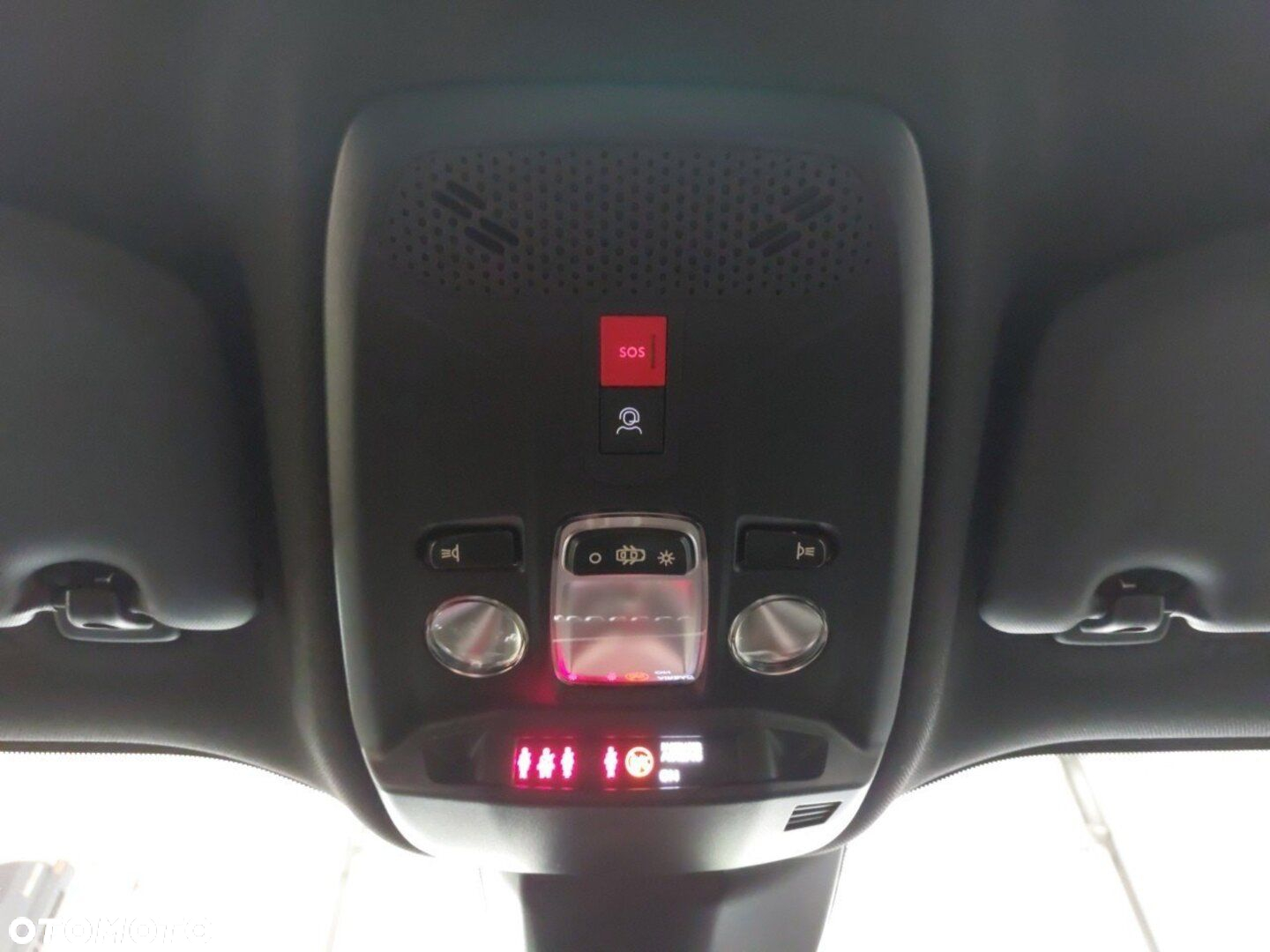 Peugeot 2008 1.2 PureTech Allure S&S EAT8 - 15