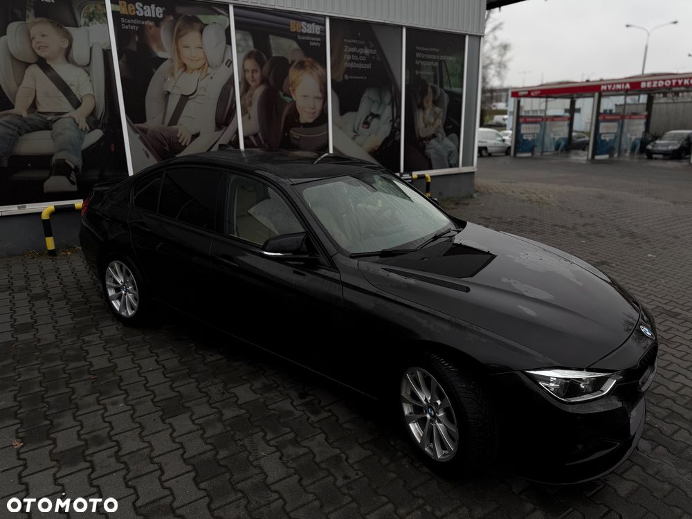 BMW Seria 3 320i xDrive Edition Luxury Line Purity - 2