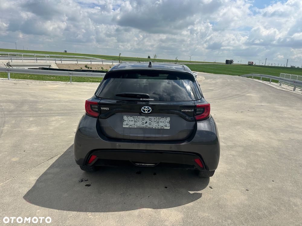 Toyota Yaris Hybrid 1.5 Premiere Edition - 13