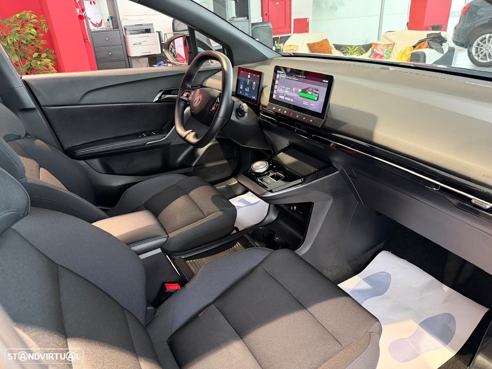 MG MG4 51 kWh Standard - 9