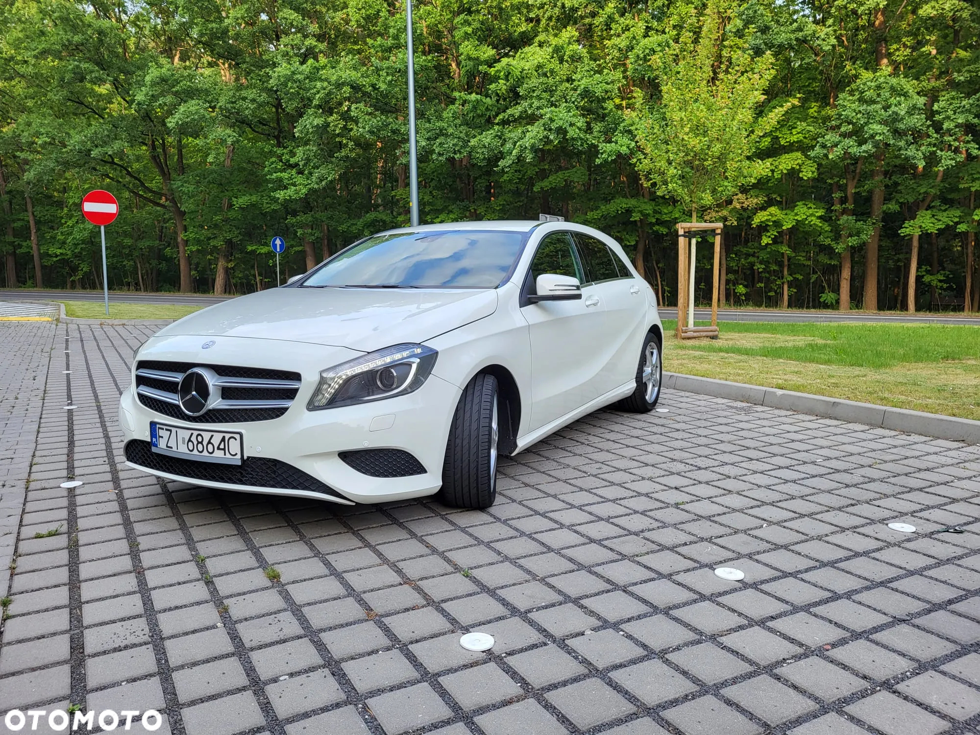 Mercedes-Benz Klasa A 180 CDI (BlueEFFICIENCY) - 4