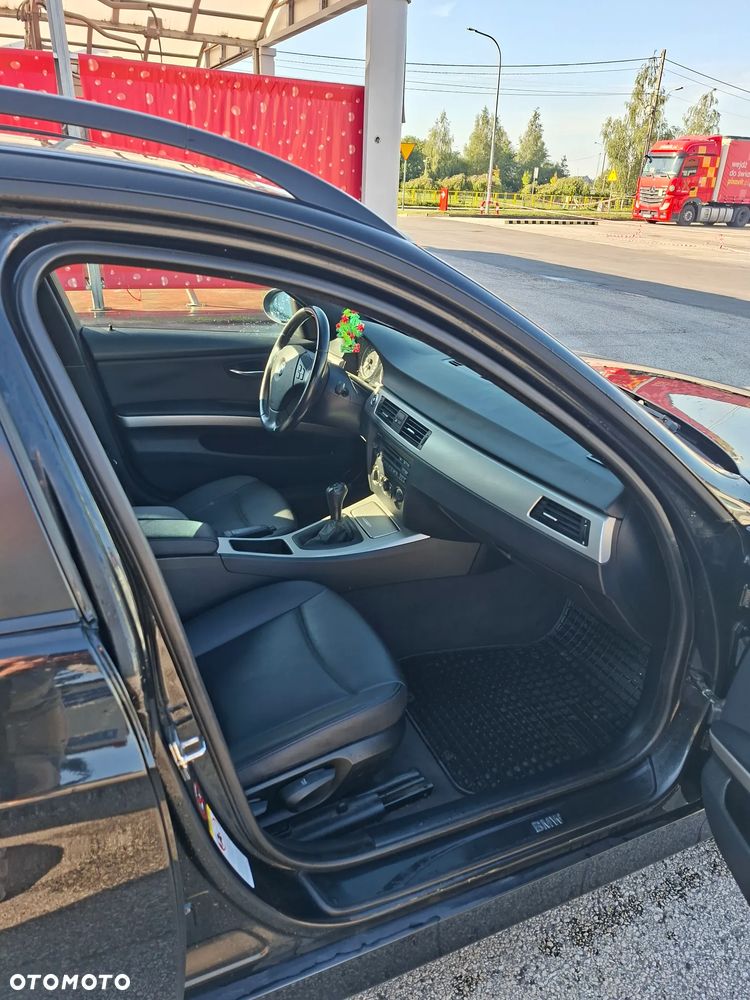 BMW Seria 3 - 28