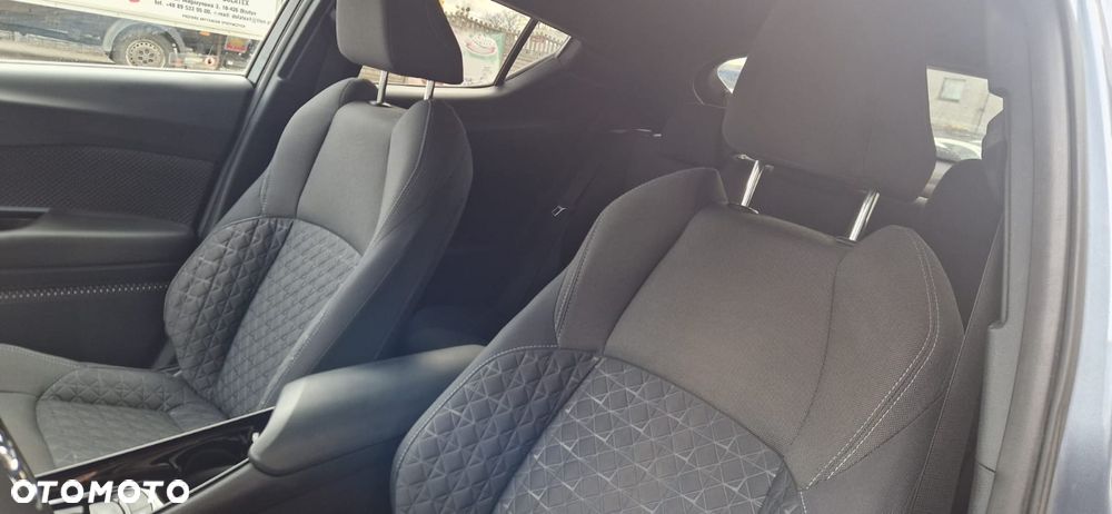 Toyota C-HR 2.0 Team Deutschland - 12