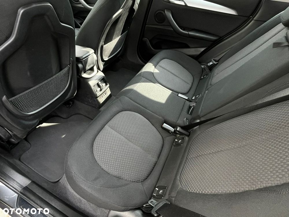 BMW X1 xDrive25e Advantage - 16
