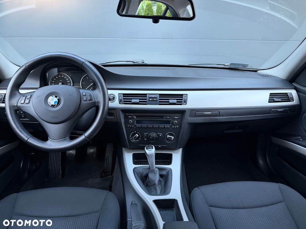 BMW Seria 3 320d - 18
