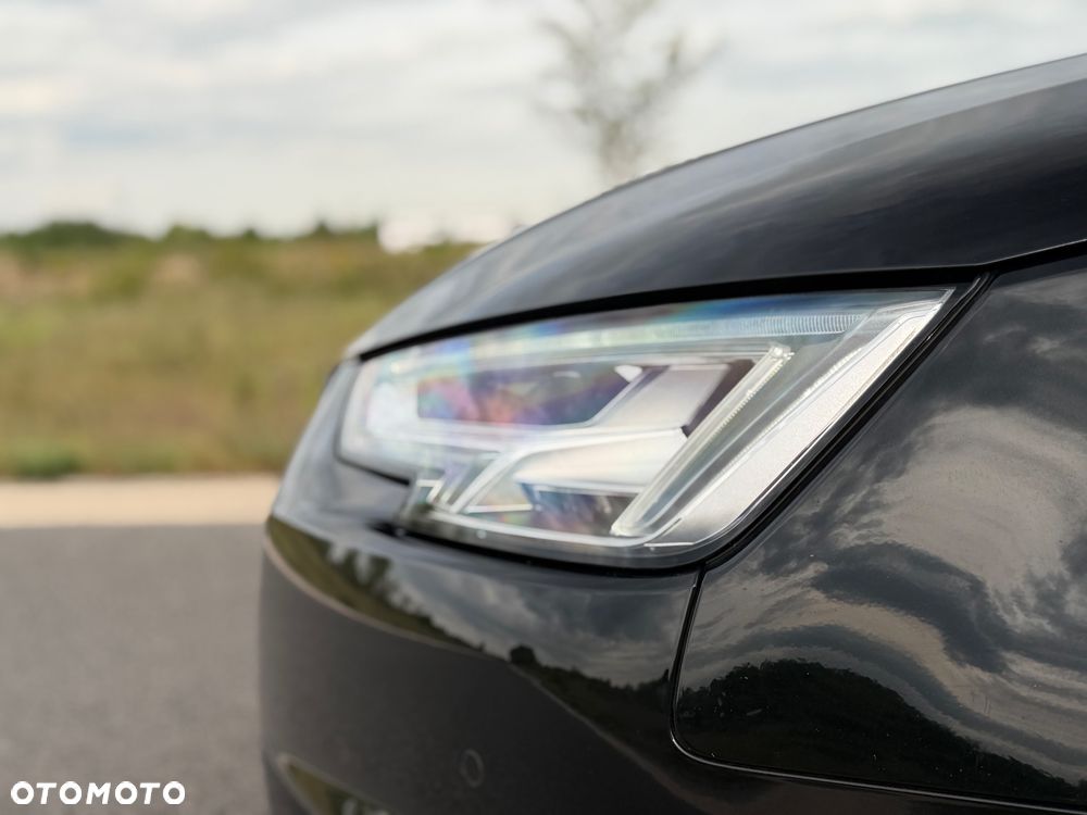 Audi A4 Avant 40 TFSI sport - 18