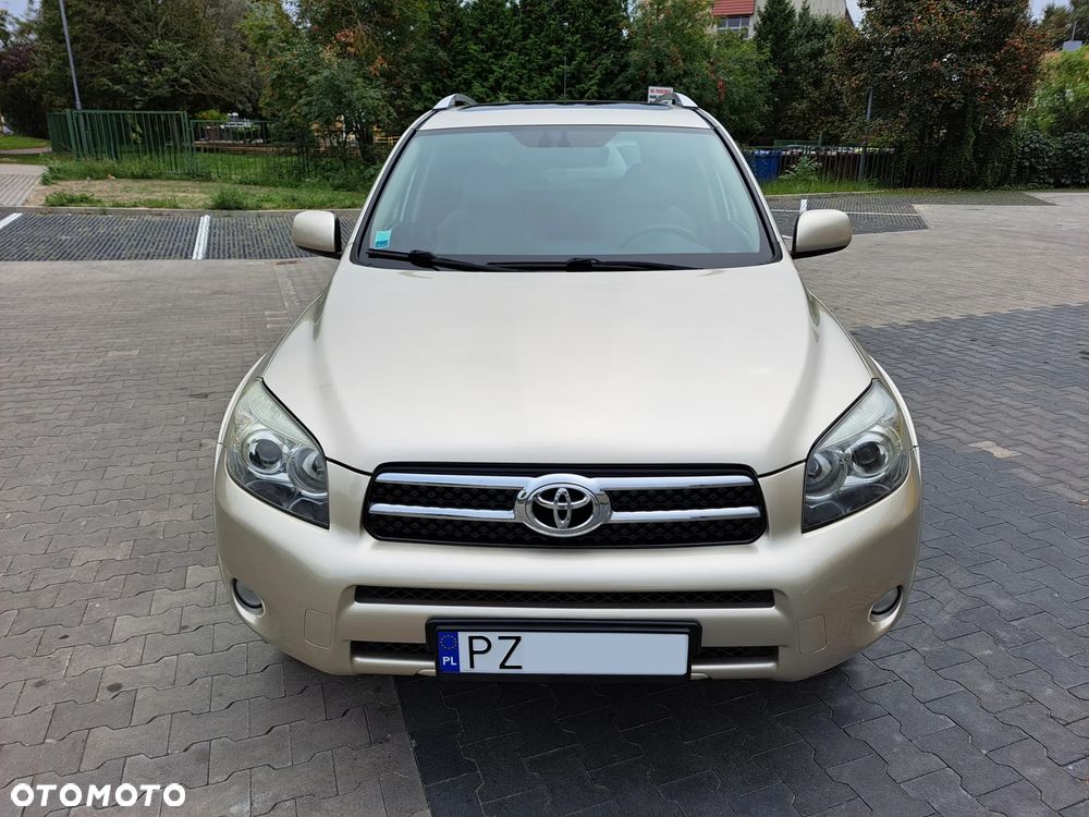 Toyota RAV4 - 3