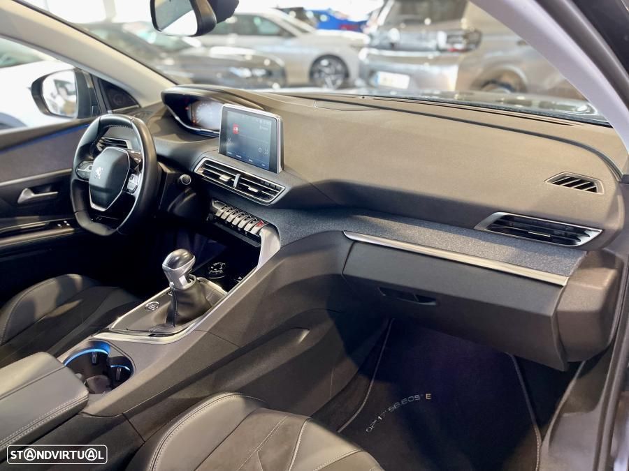 Peugeot 3008 PureTech 130 Stop & Start GPF Crossway - 37