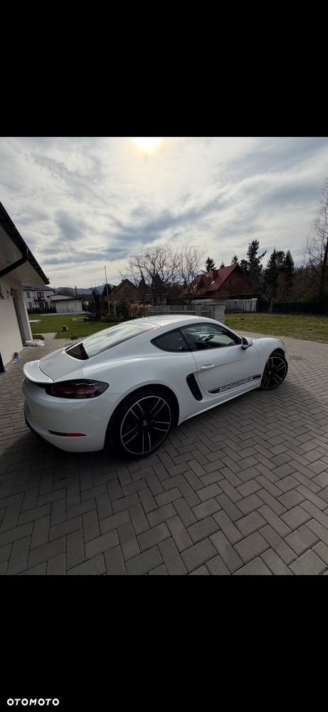Porsche 718 Cayman - 8