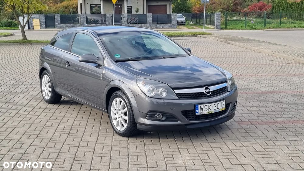 Opel Astra GTC 1.6 Sport - 3