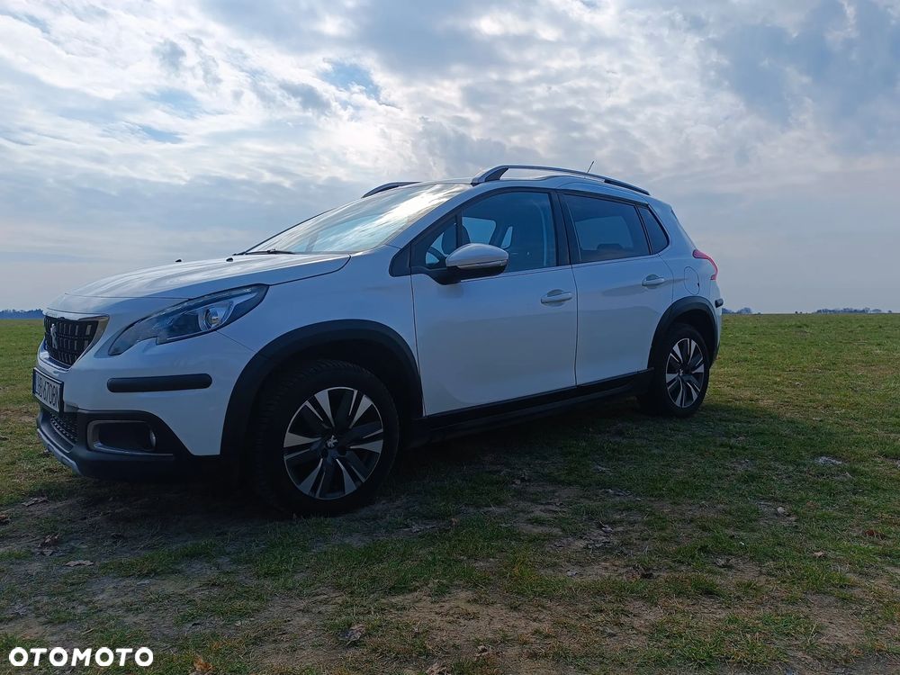 Peugeot 2008 BlueHDi 100 Allure - 2