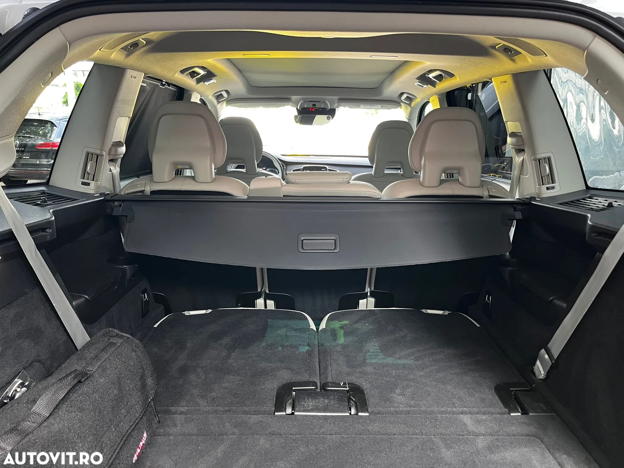 Volvo XC 90 T8 AWD Recharge Geartronic Inscription - 32