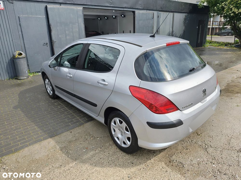 Peugeot 308 1.6 Trendy - 3