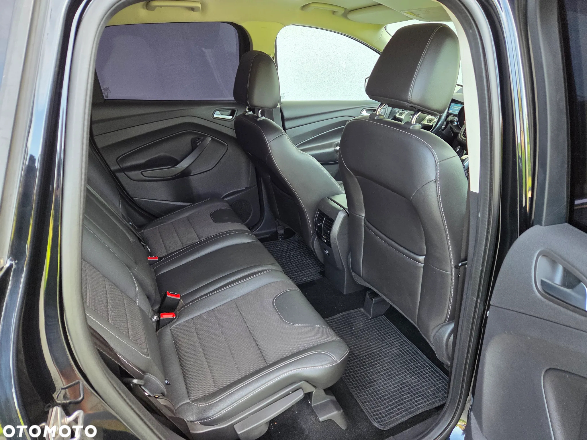 Ford Kuga - 12