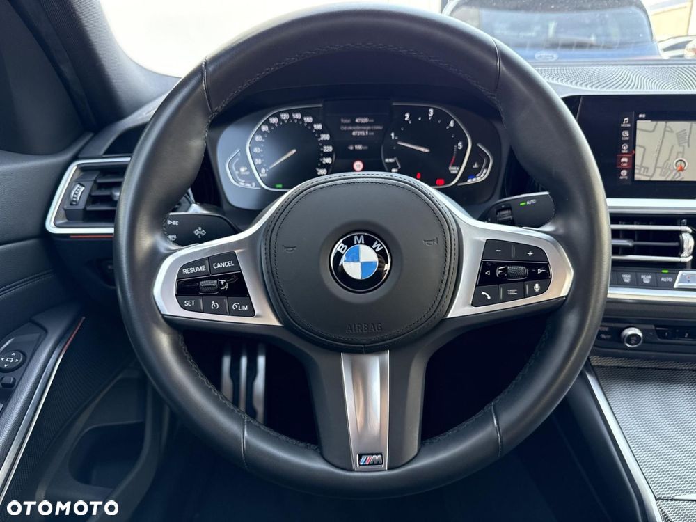 BMW Seria 3 318d M Sport - 12