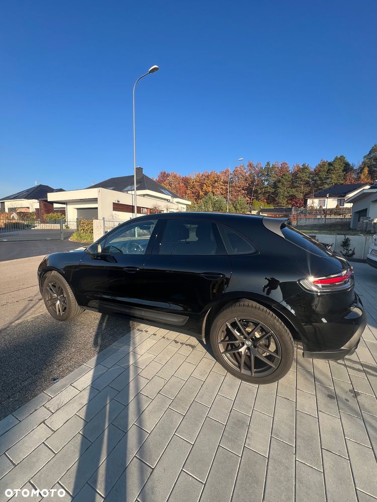 Porsche Macan T - 2