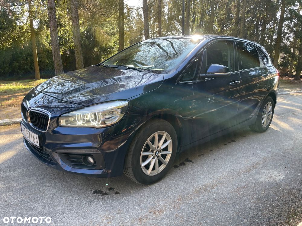 BMW Seria 2 218d Sport Line - 2